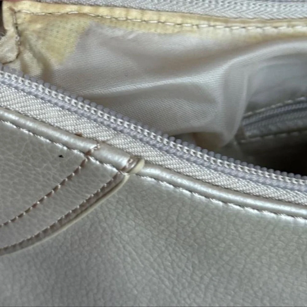 Croft & Barrow Metallic Champagne Curved Adjustable Faux Leather Shoulder Bag - Picture 5 of 7